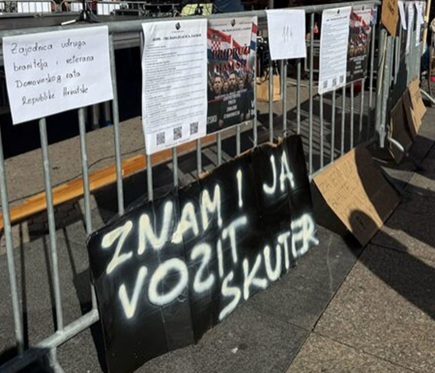 Protest in Split on the Riva 5